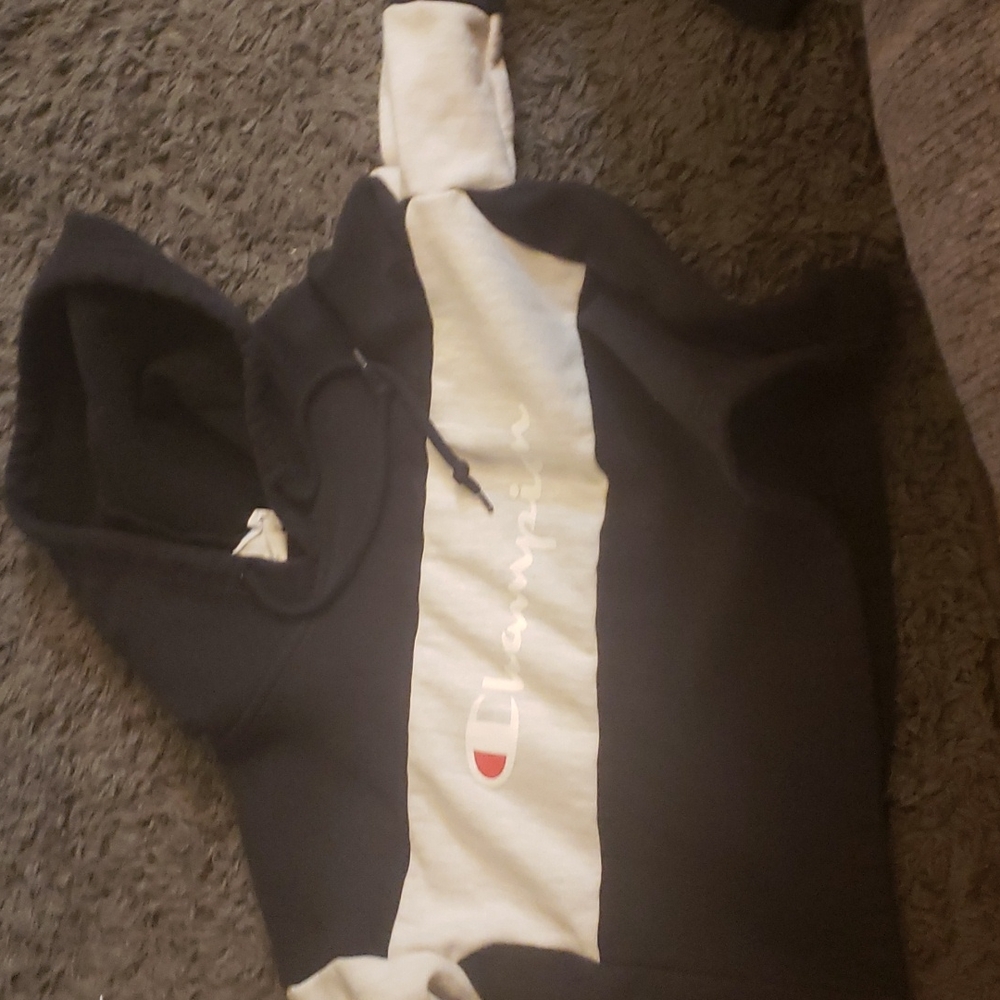 Chapmion cream Sweatshirt